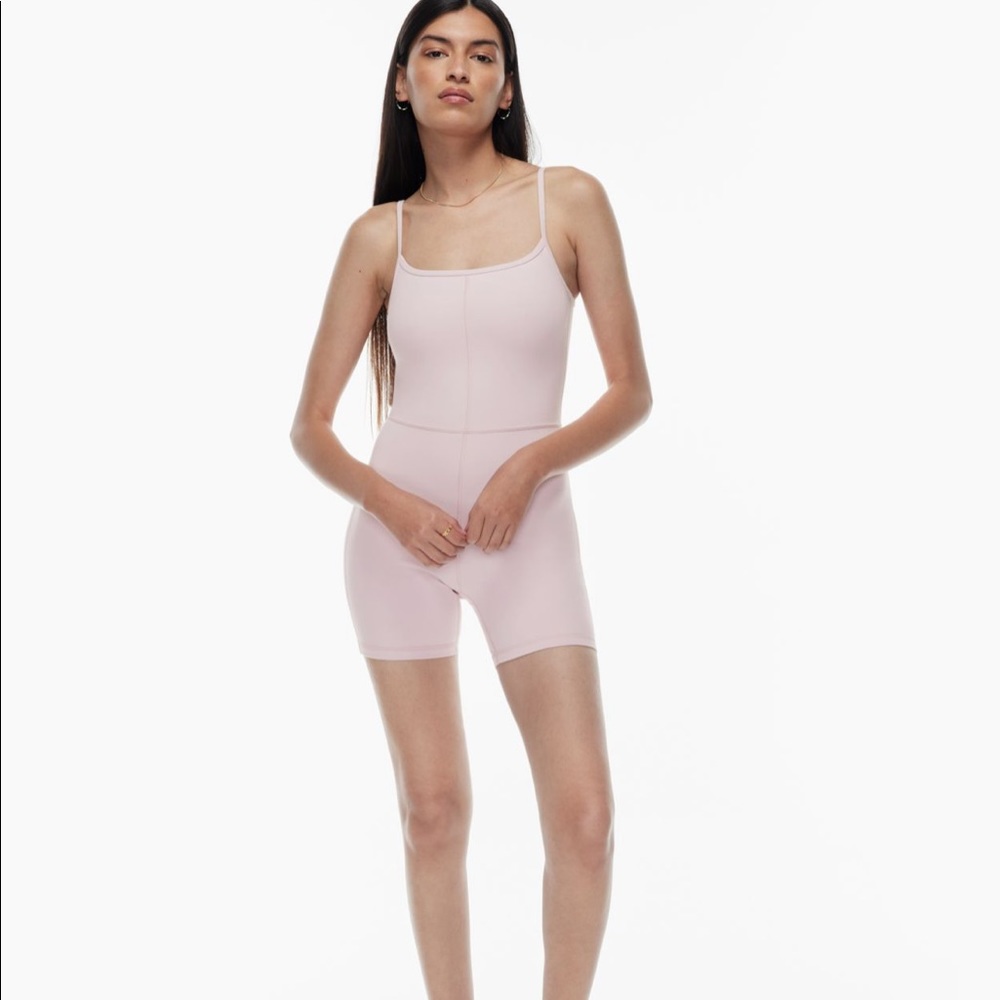 ISO ARITZIA DIVINITY ROMPER 5”